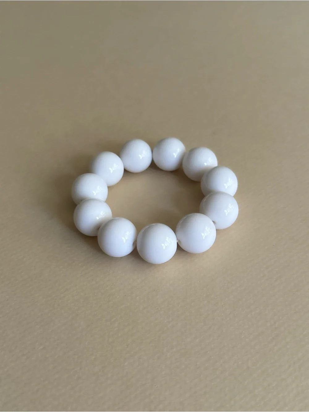 Chunky White Bead Bracelet N2329